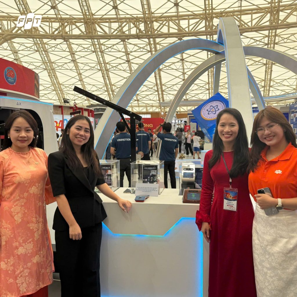 FPT-Semiconductor-Joins-National-Achievements-Exhibition